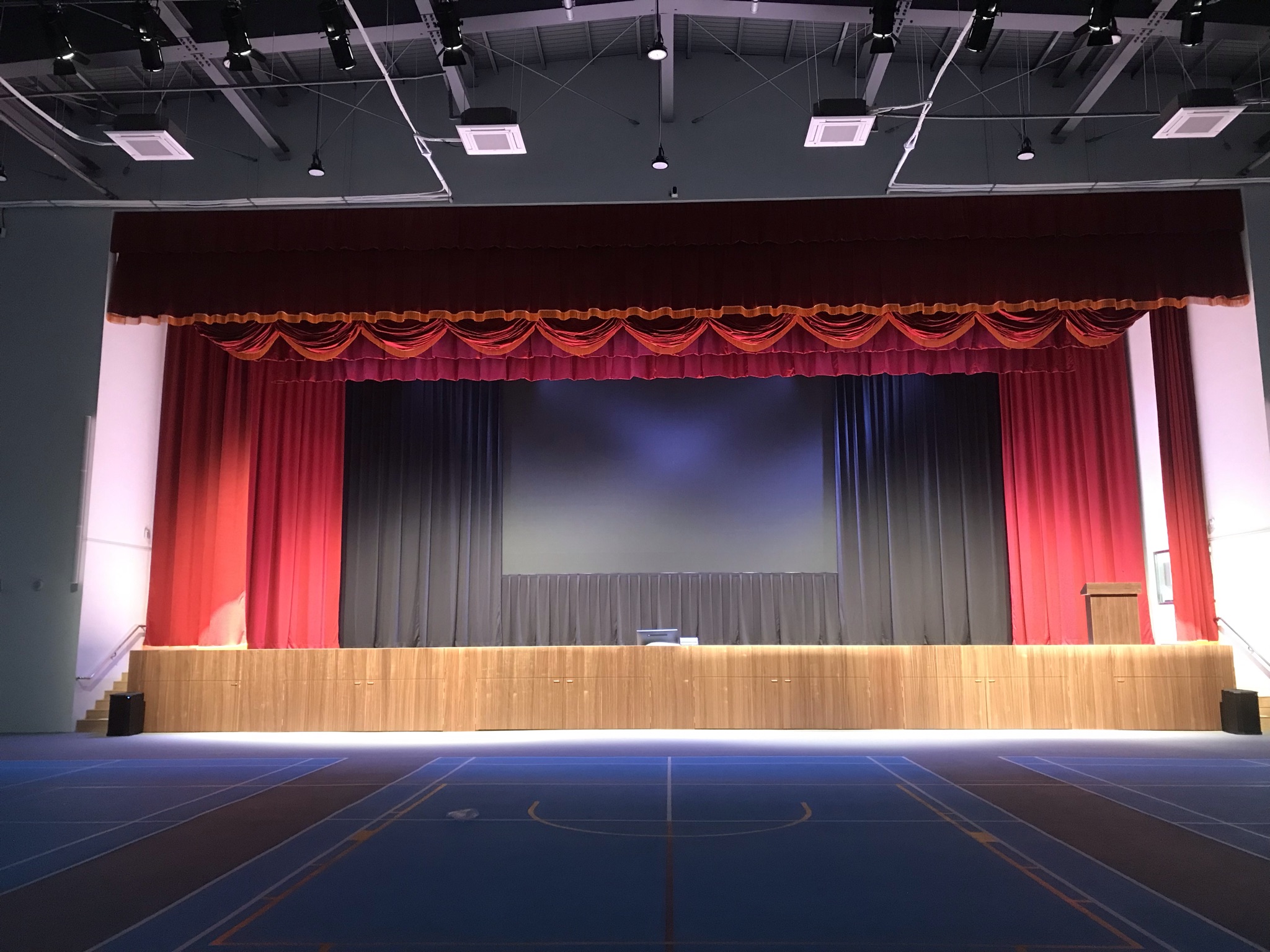 雲林古坑福智國小演藝廳