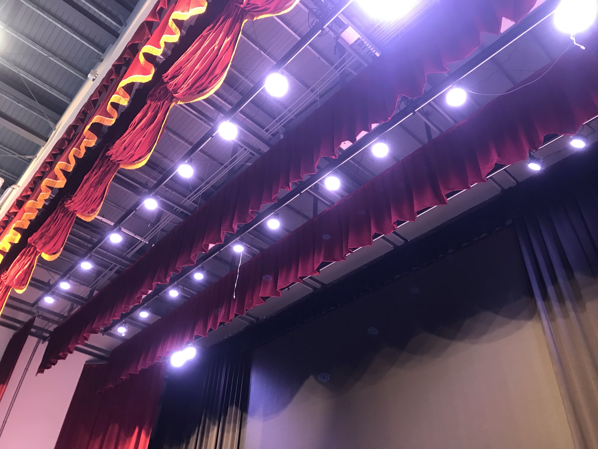 雲林古坑福智國小演藝廳